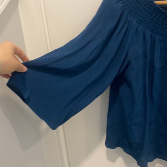 Aritzia Talula baby doll top / short style flowy size extra small - Picture 3 of 8